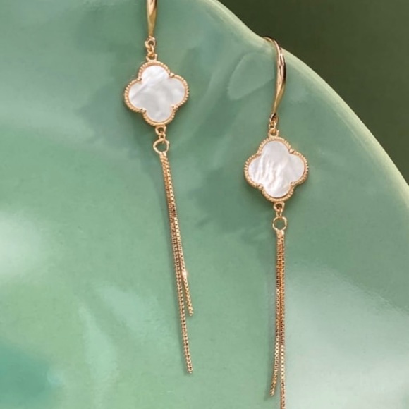 925 Sterling Silver Clover MOP Hook Earring E11-2528 - Picture 5 of 5